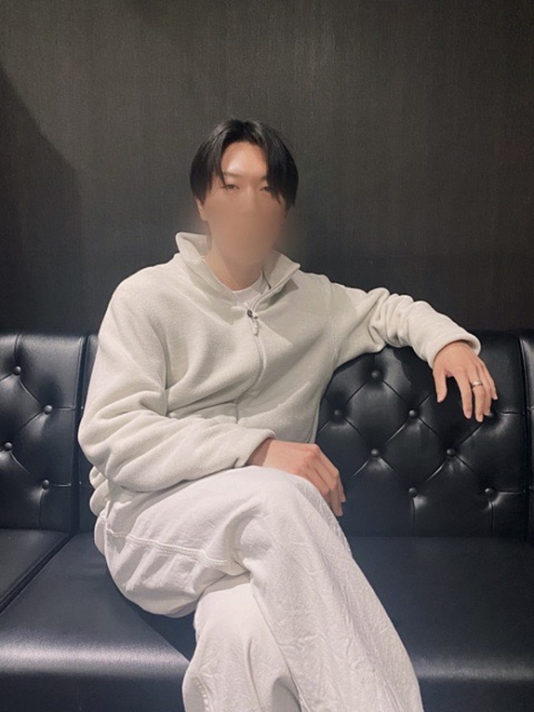 コウ (24) 満面男子 / 出張性感マッサージ