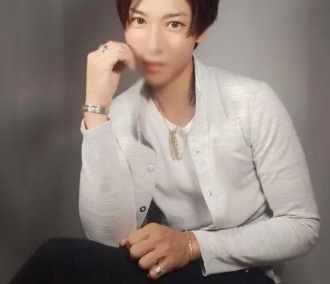 浬(かいり) () ChaleureuxPared / 出張性感マッサージ