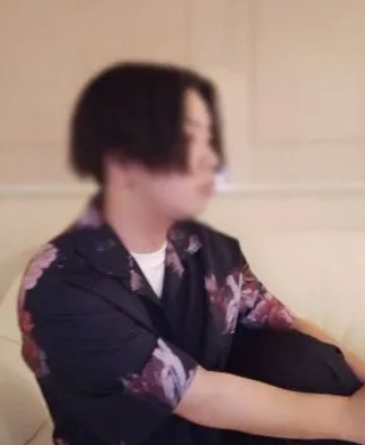 樂(がく) () ChaleureuxPared / 出張性感マッサージ