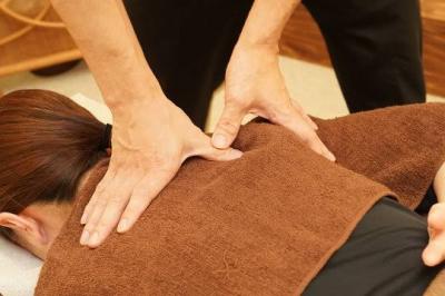 エイジ (40) 大阪 萬天堂 / 出張性感マッサージ